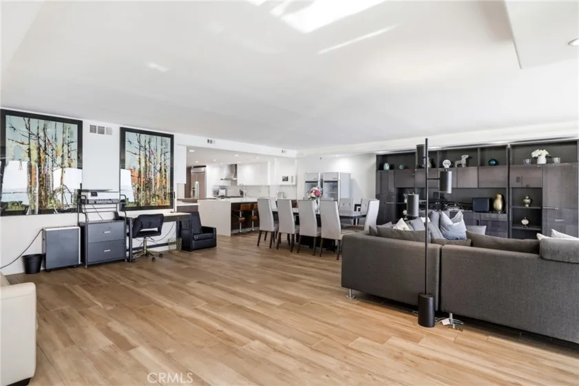 410 Corto Lane #E photo 35