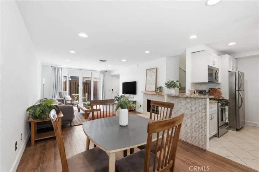 1747 Barry Avenue #106 photo 40