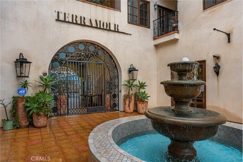 1520 N El Camino Real #10 photo 2