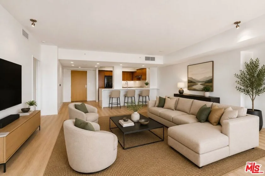 13600 Marina Pointe Drive #907 photo 7