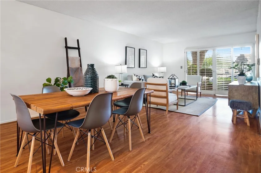 215 N Kenwood Street #106 photo 1