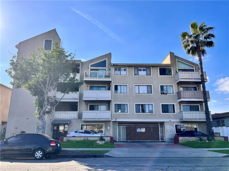 1723 Cedar Avenue #214 photo 1
