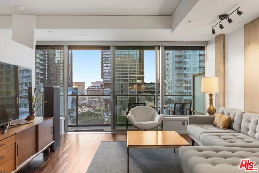 1155 S Grand Avenue #808 photo 32