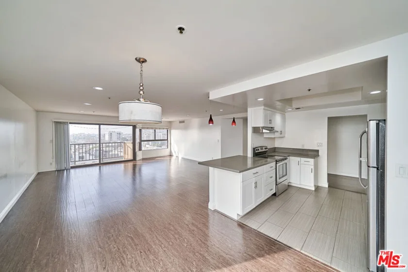 727 S Ardmore Avenue #801 photo 24
