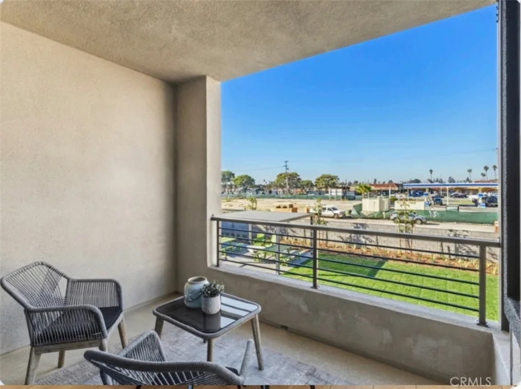 109 S Laxore Street photo 14