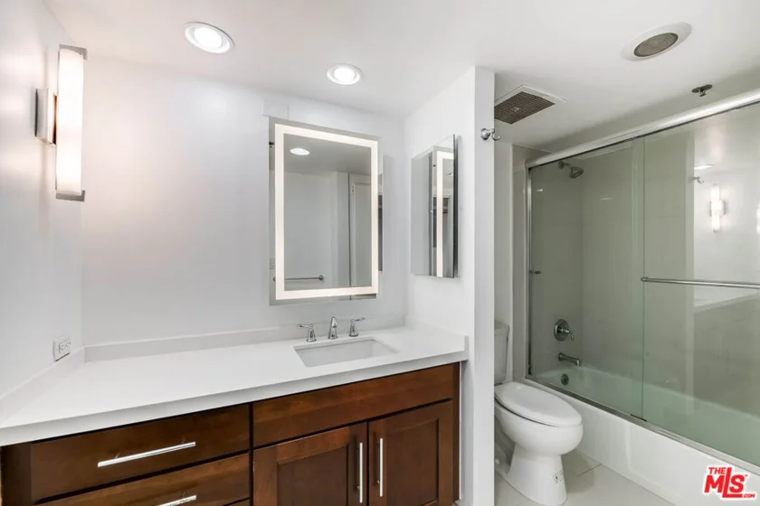 10660 Wilshire Boulevard #701 photo 12