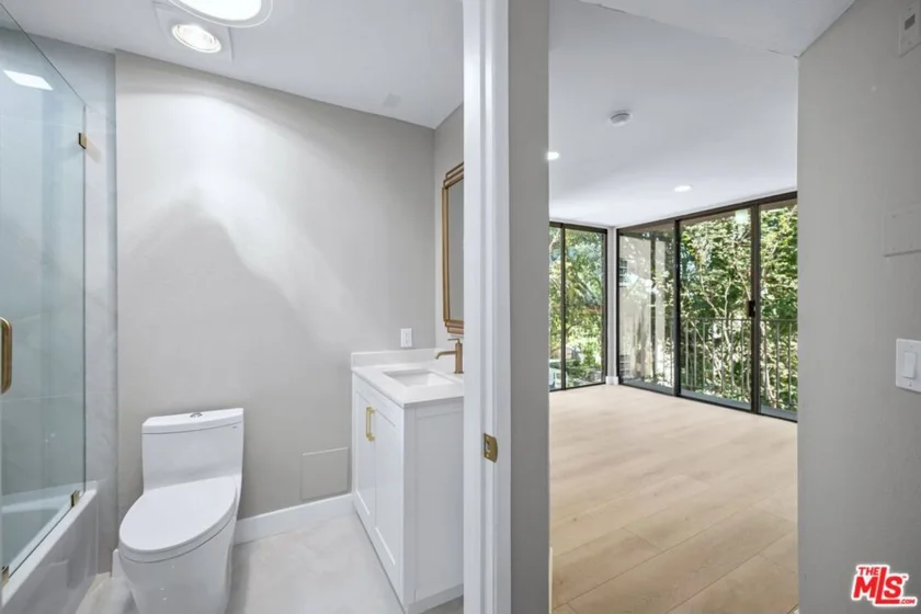 869 S Wooster Street #301 photo 5