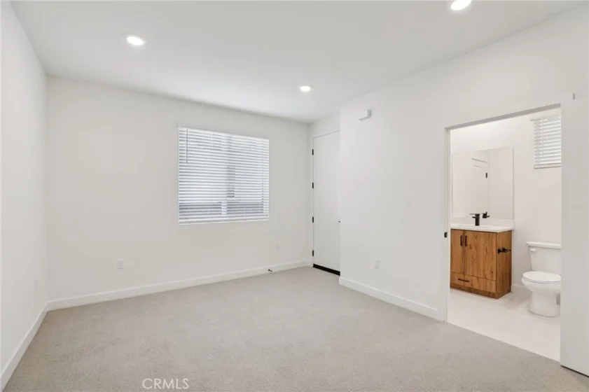 1693 Coral Sea Lane photo 29