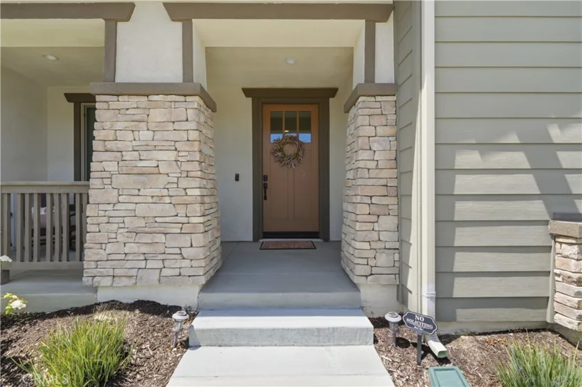 39522 Caladium Drive photo 3