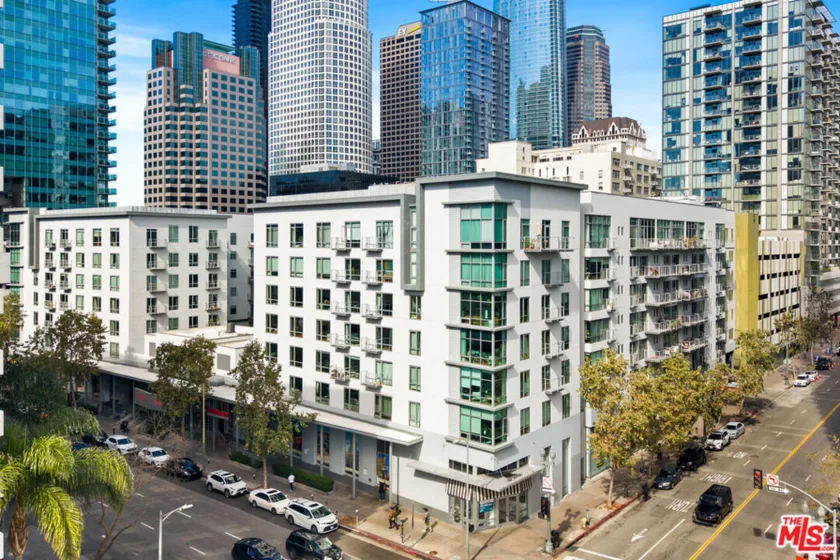 645 W 9th Street #529 photo 2