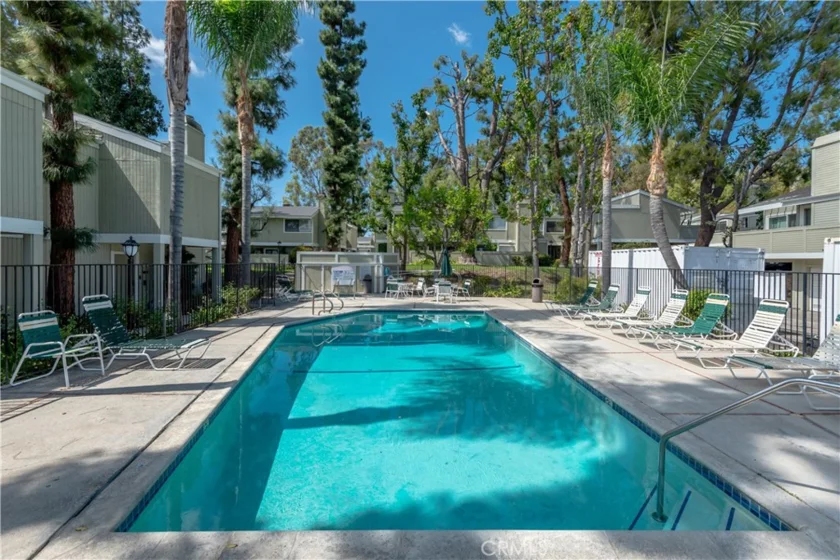 22139 Burbank Boulevard #7 photo 28
