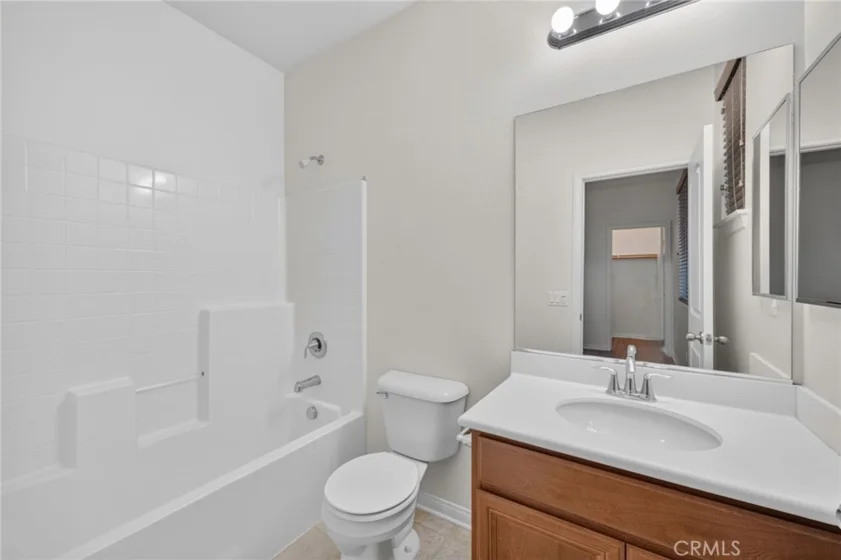 30780 Olympia Rose photo 42