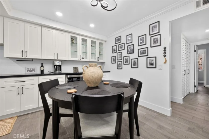 1725 Melrose #28 photo 6