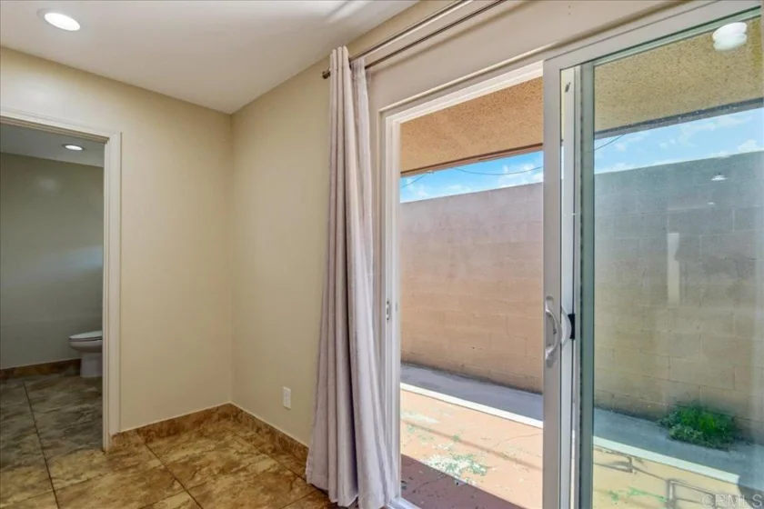 559 Oakdale Lane #C photo 25