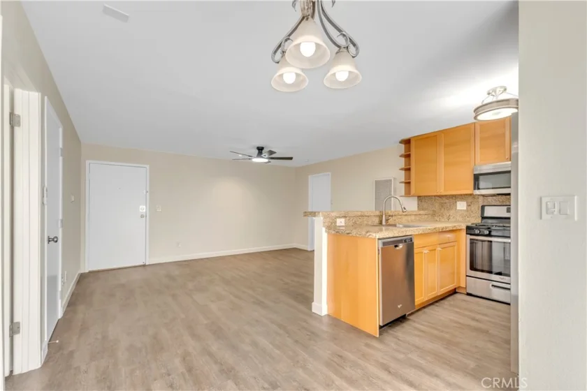 18530 Hatteras #226 photo 8