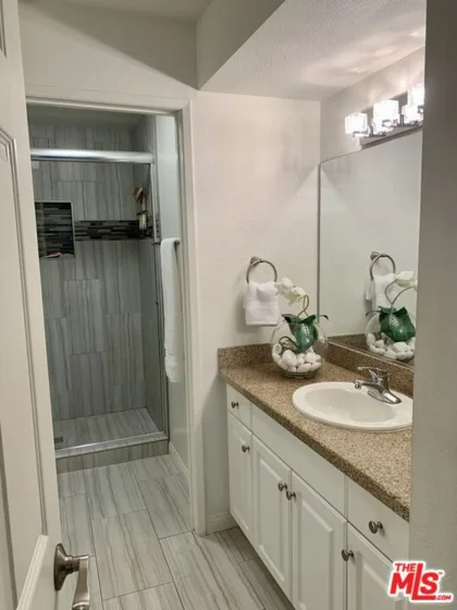 5535 Canoga Avenue #319 photo 15