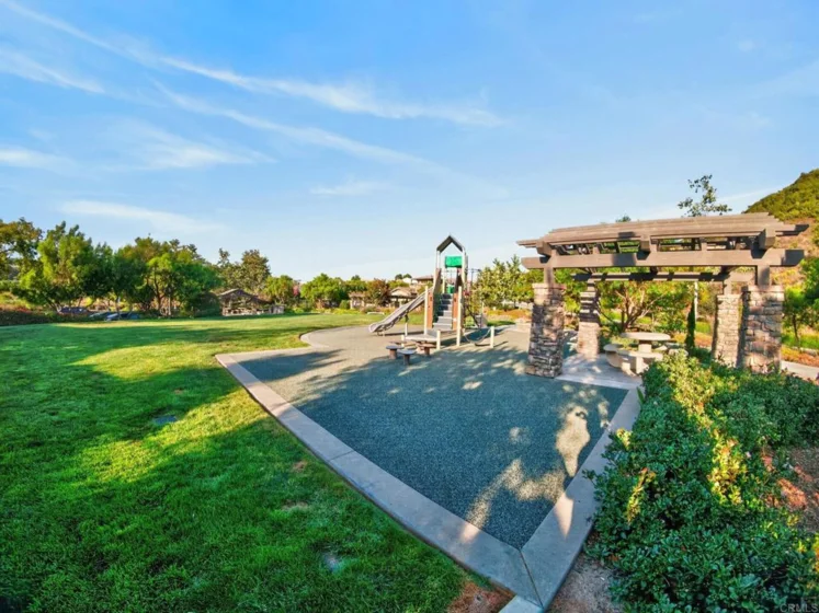 3240 Crecida Way photo 66