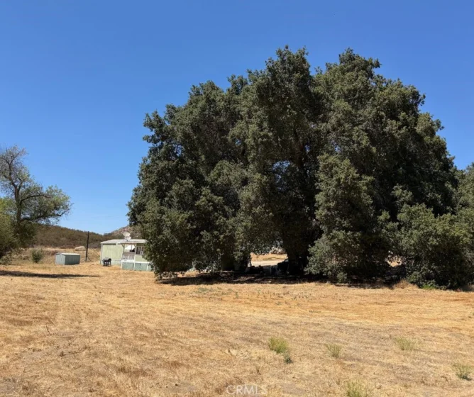 37525 E Benton Road photo 4