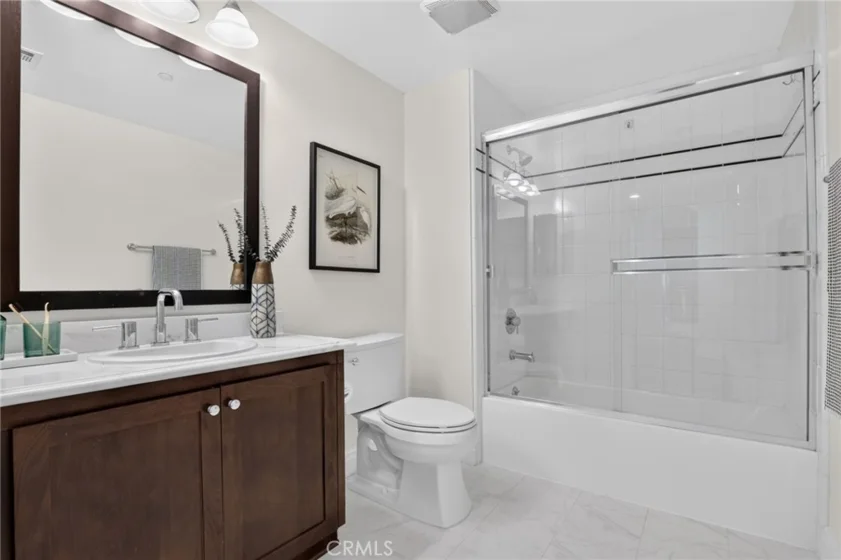 4424 Whitsett Avenue #303 photo 31