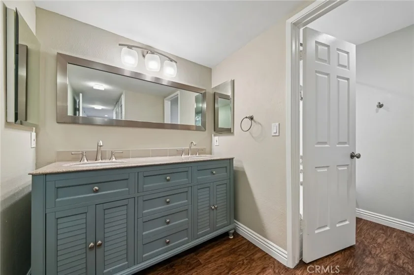 12321 Ocean Park Boulevard #14 photo 6