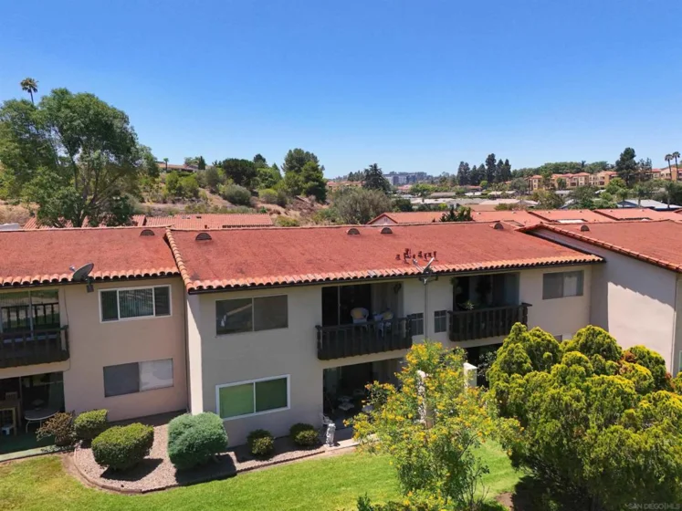 12140 Rancho Bernardo Drive #B photo 15