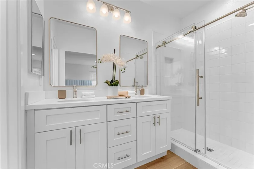 520 Caleigh photo 16