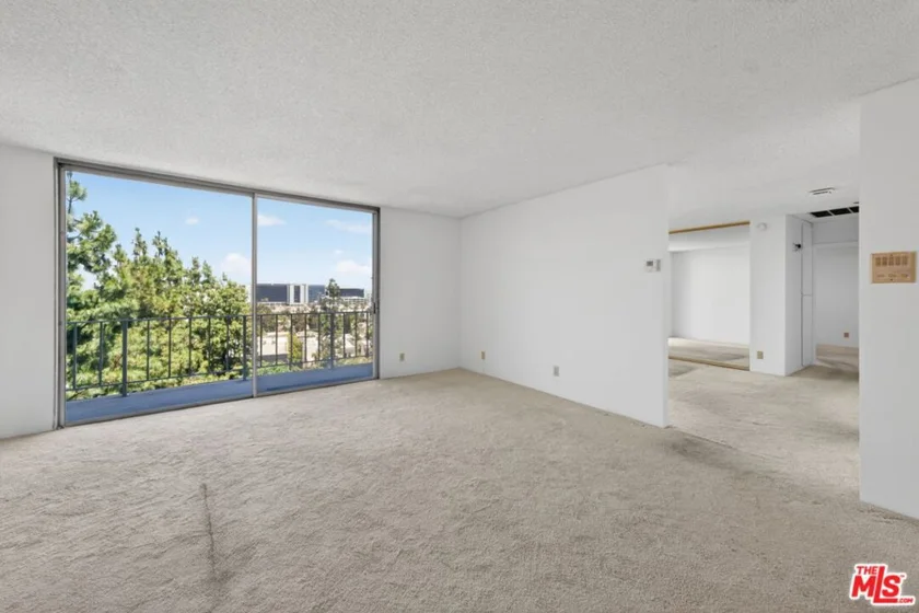 100 S Doheny Drive #719 photo 10
