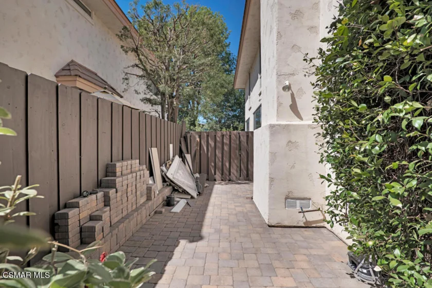 23767 Burbank Boulevard photo 32