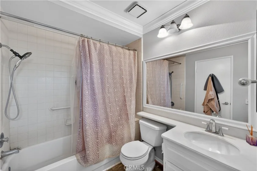 1363 N Schooner photo 8
