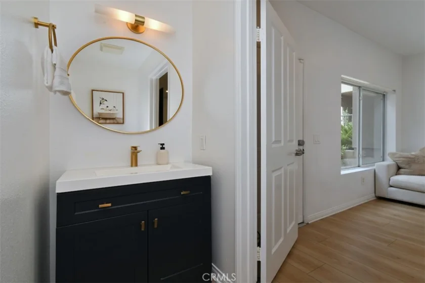 10918 Morrison Street #3 photo 38