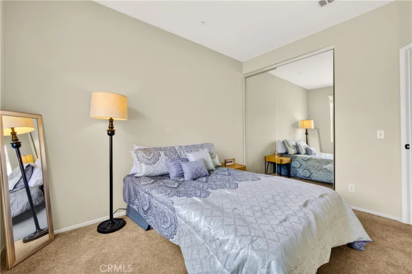 2329 Sunningdale photo 26