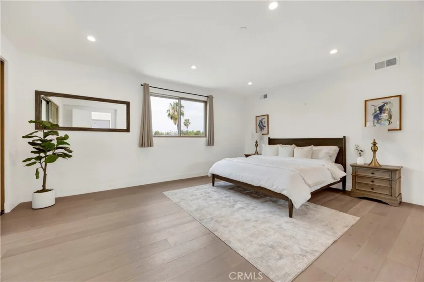 941 E California Boulevard #1 photo 21