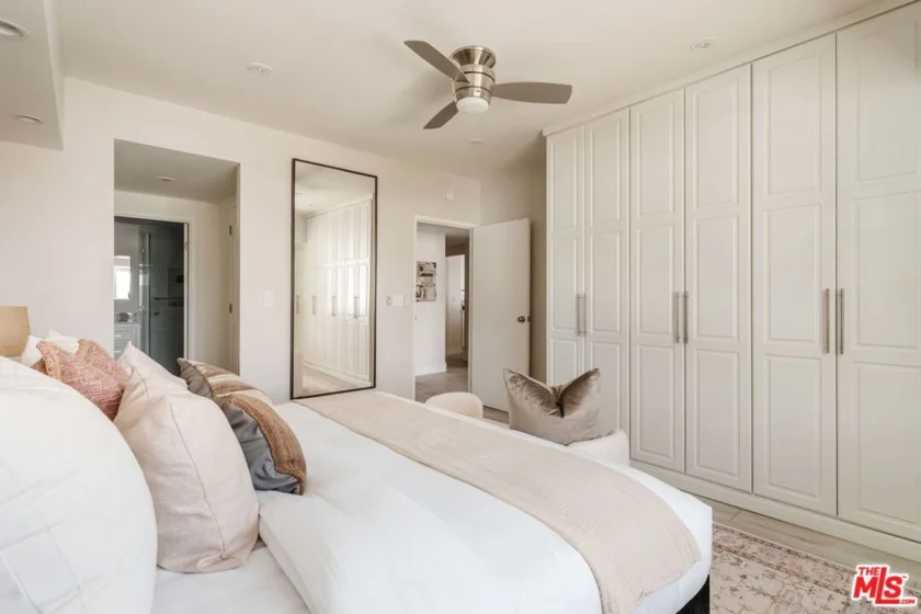 1155 N La Cienega #1205 photo 23