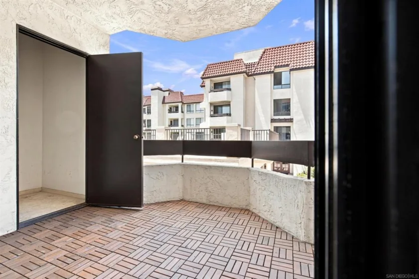5845 Friars Road #1216 photo 8