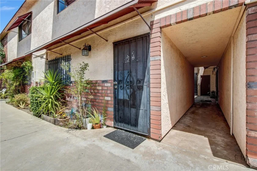 7904 Laurel Canyon #12 photo 1