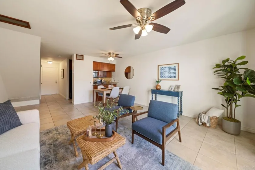 542 Beverly Place photo 7