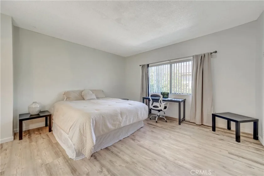 15053 Sherman Way #C photo 17