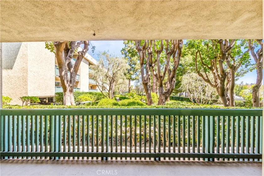 564 N Bellflower #116 photo 19