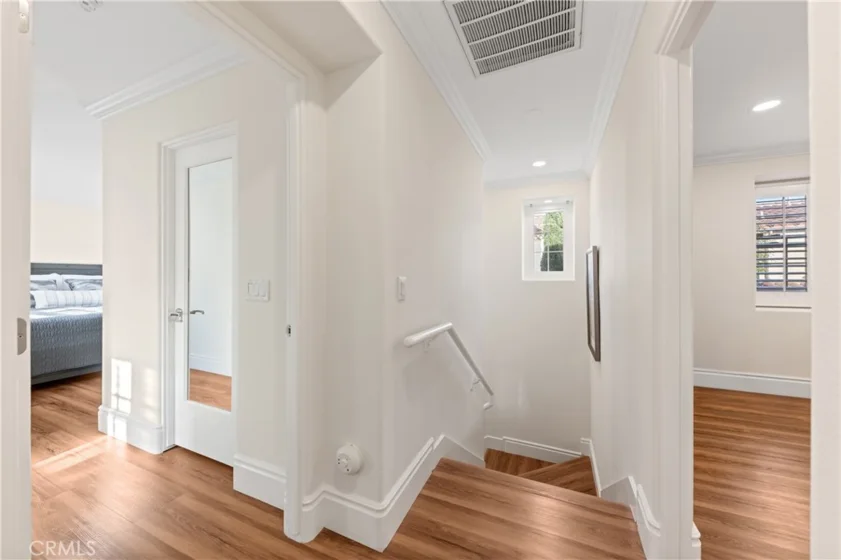 77 Canyoncrest photo 24