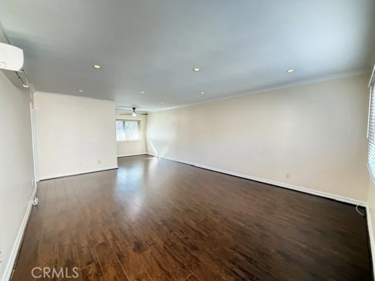 8650 Belford photo 31