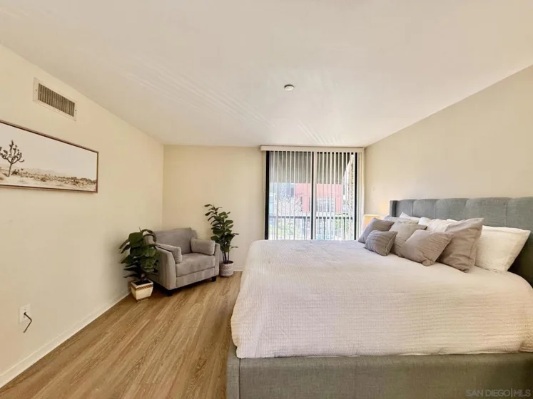 4082 Albatross Street #7 photo 22