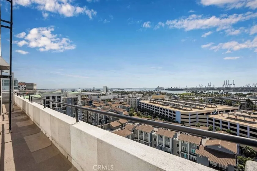 360 W Ocean #605 photo 12
