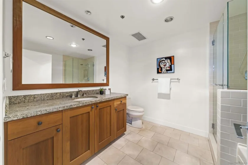 700 W Harbor #2501 photo 48