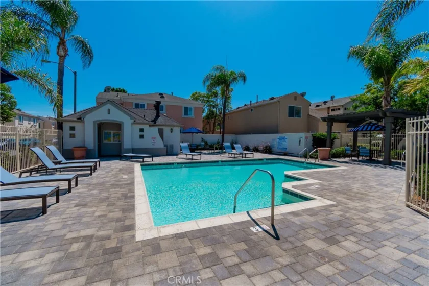 14930 Trovita Court photo 4