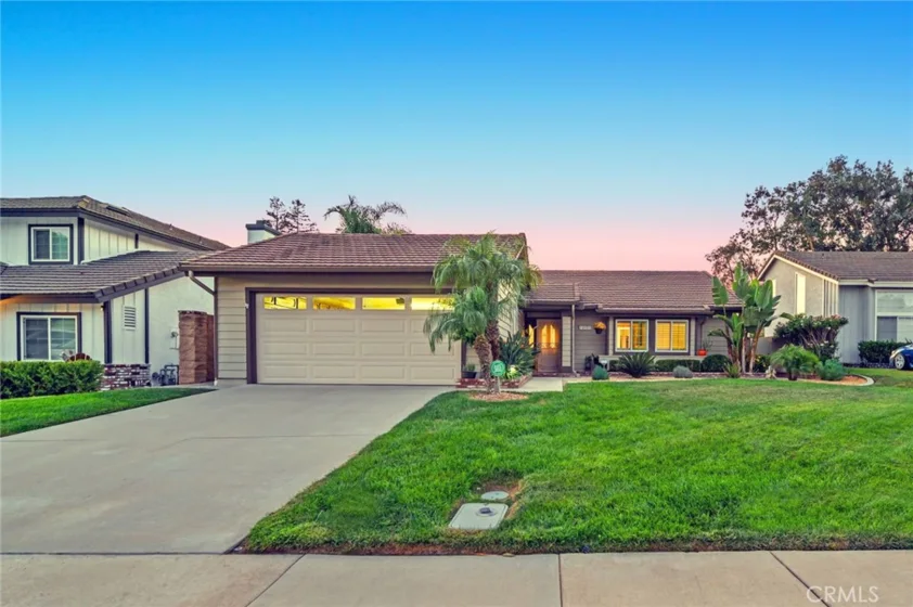 41675 Avenida De La Reina photo