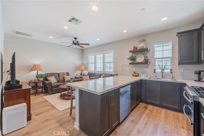 102 Lantana Drive photo 33