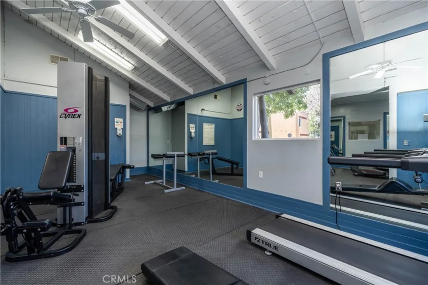 1040 W Macarthur Boulevard #21 photo 19