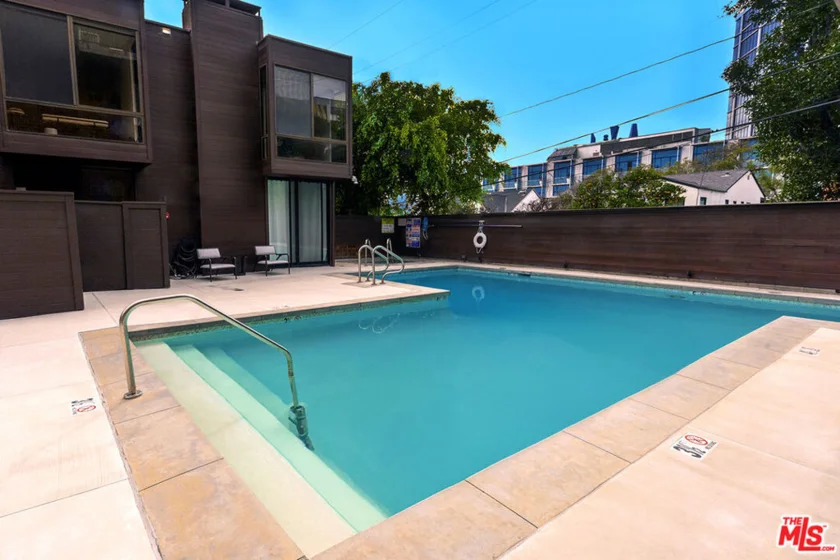 1033 Carol Drive #T3 photo 27