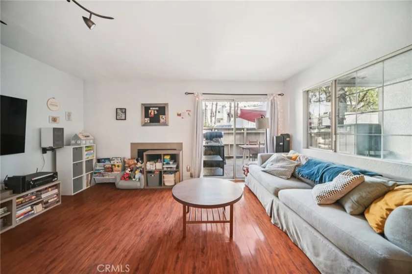 20155 Keswick Street #112 photo 1