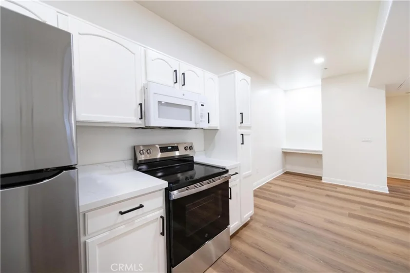 41410 Juniper Street #212 photo 29